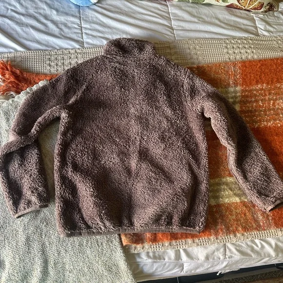 Patagonia Plush Fleece in Dusty Purple - Picture 3 of 8